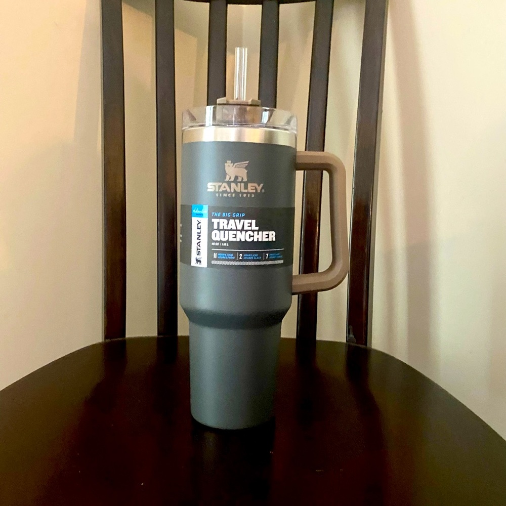 Stanley 40oz. Adventure Quencher Tumbler. Brand new, never used. Color Coal